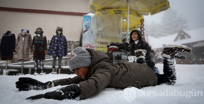 Kar Bursa'da yüzünü gösterdi!