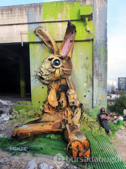 Hepsi çöp ama onları birer sanat eserine çeviriyor!