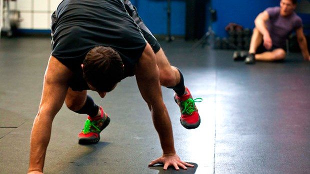 Yeni fitness trendi: Emekleme