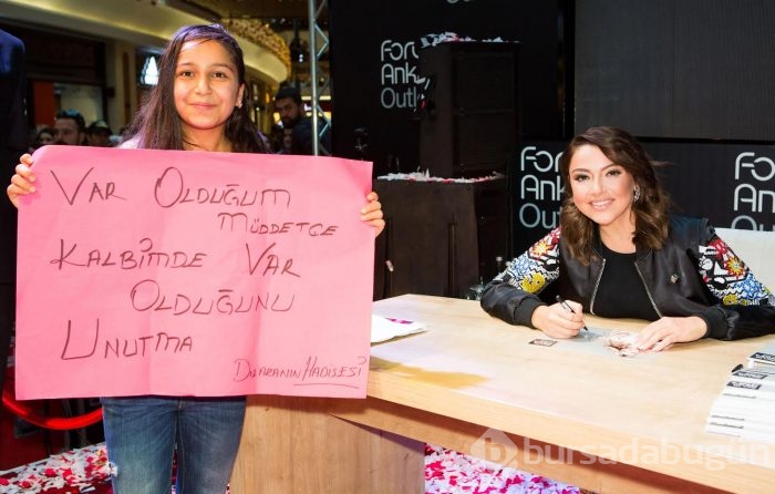 Ankara'da Hadise izdihamı!