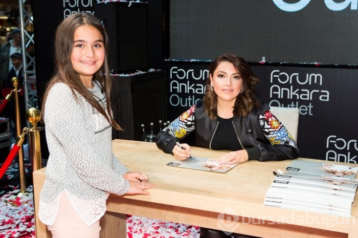 Ankara'da Hadise izdihamı!
