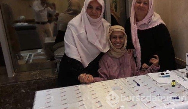 Yıldız Tilbe Umre'den fotoğraf paylaştı