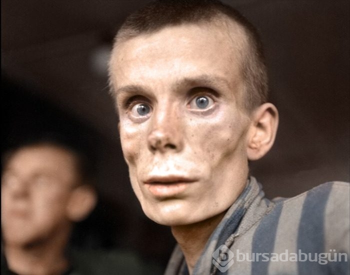 Ünlü fotoğraflar renklendi