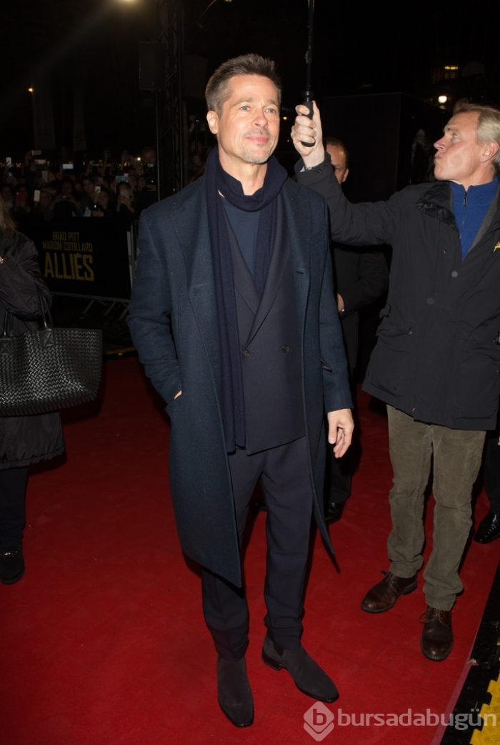 Brad Pitt hayranlarını üzdü