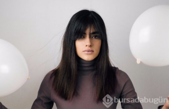 Genç modelin kaşlarına büyük ilgi