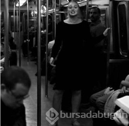Iskra Lawrence, metroda soyundu
