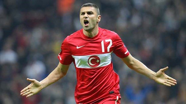 Miili futbolcudan eşine karşı dava