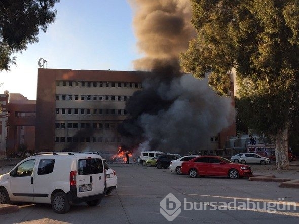 Adana Valiliği önünde patlama! Olay yerinden fotoğraflar