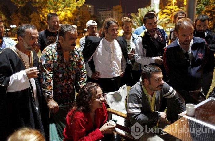 Çakallarla Dans 4