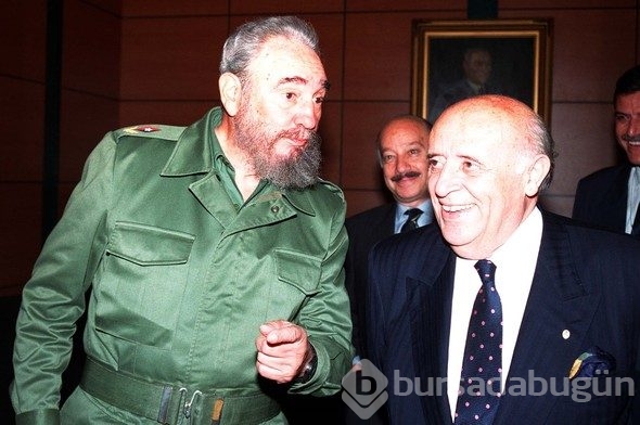 Efsane devrimci lider Castro yaşamını yitirdi