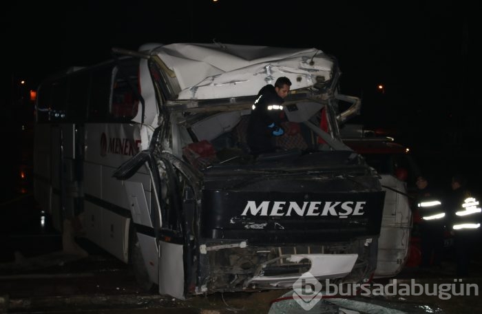 Bursa'da kontrolden çıkan otobüsün sürücüsü hayatını kaybetti!