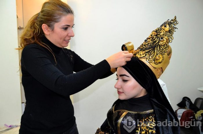Saç festivalinde Türkiye'yi türban tasarımıyla temsil edecek