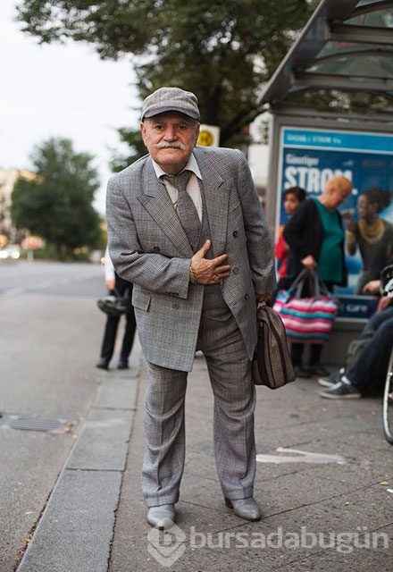 Gençlere taş çıkartan moda tutkunu