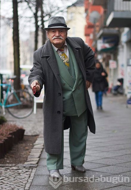 Gençlere taş çıkartan moda tutkunu