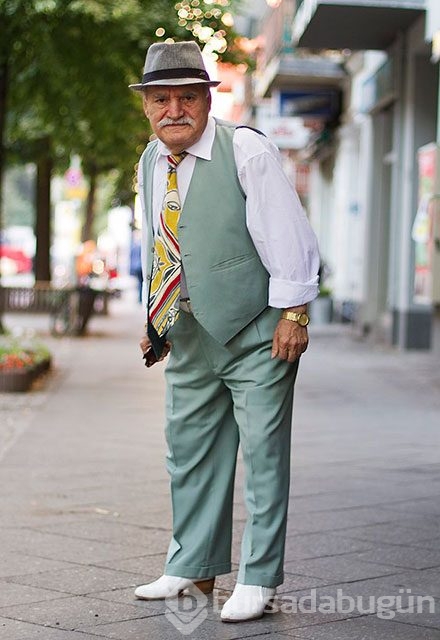 Gençlere taş çıkartan moda tutkunu