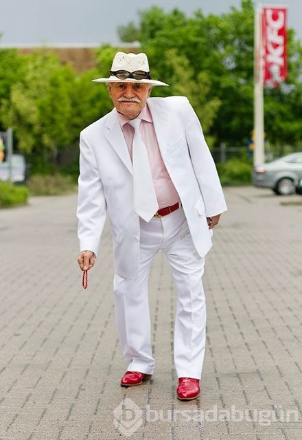 Gençlere taş çıkartan moda tutkunu