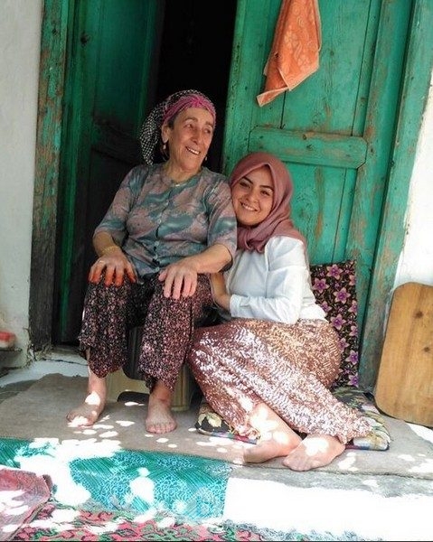 Sayısız talibini geri gönderen Hanife...