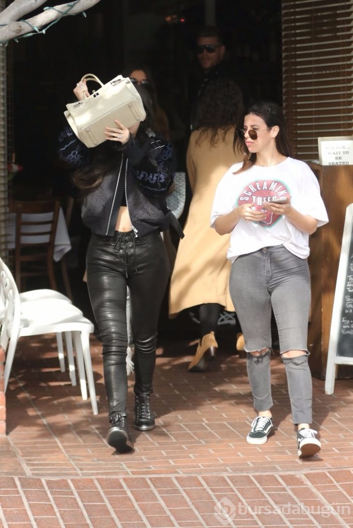 Kylie Jenner makyajsız yakalanınca...