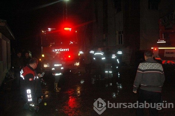 Adana'da kız yurdunda yangın!
