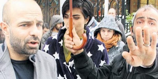 Cesur ve güzel setinde gerginlik