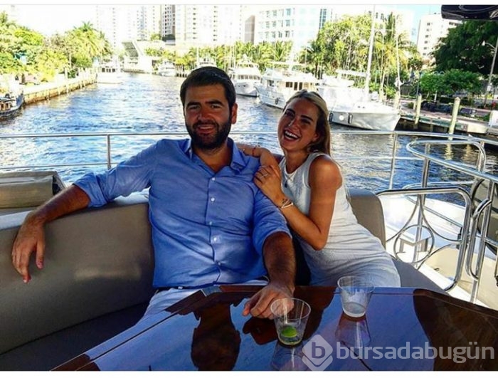 Ceyda Ateş'ten yüzük şov