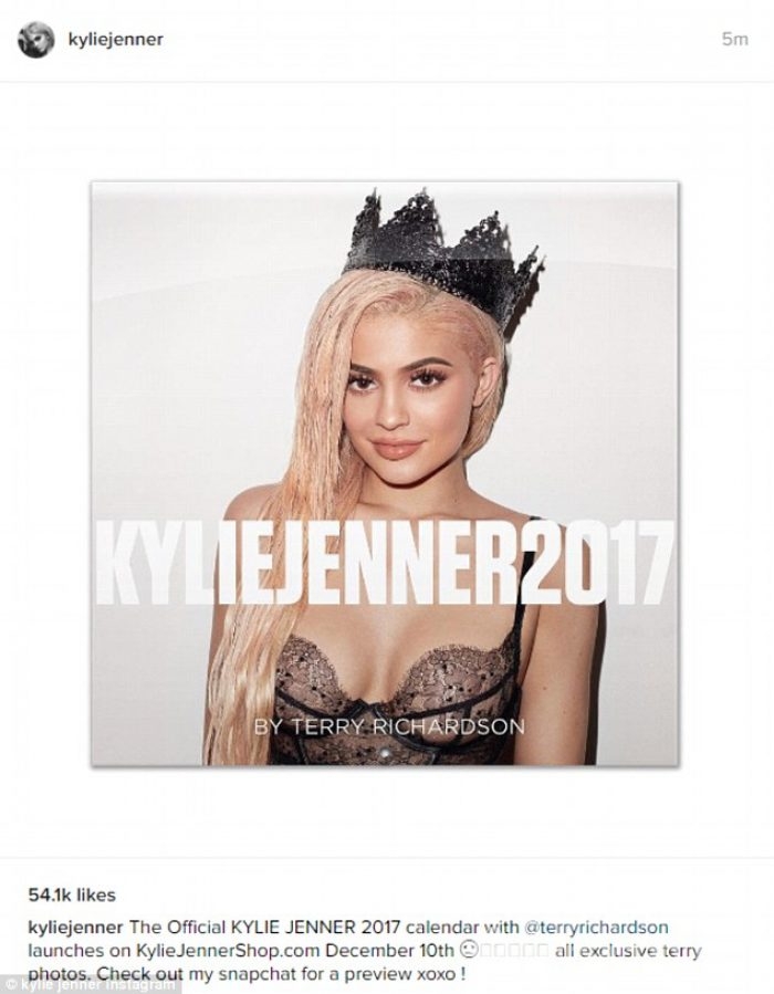 Kylie Jenner'dan 2017 takvimi