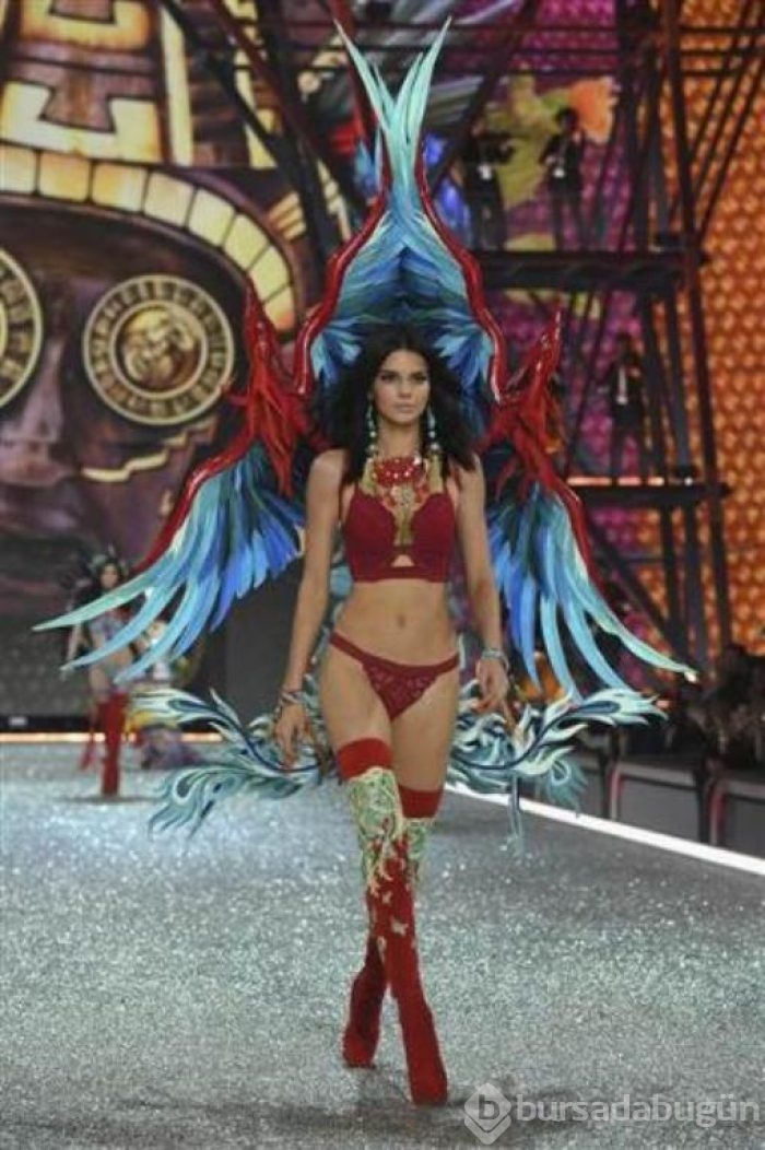 Victoria's Secret melekleri kaç yaşında?