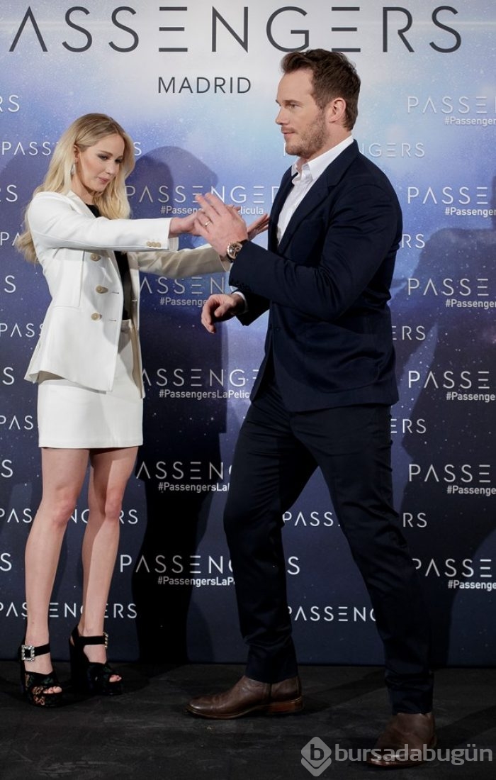 Jennifer Lawrence'tan kalçasıyla öldürmeye teşebbüs itirafı