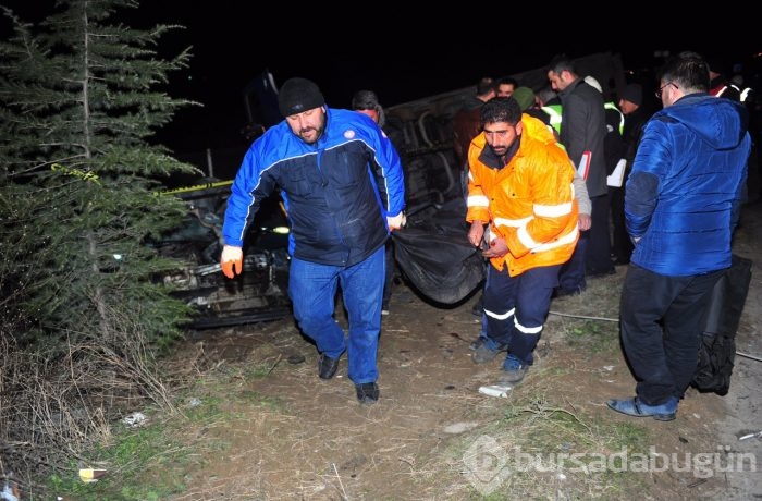 Bursa'da feci kaza: 4 ölü 1 yaralı
