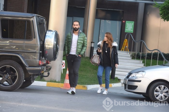 Evlenecekler ama hala kaçıyorlar