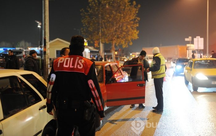 Bursa'da bin 200 polisle 'Huzur' operasyonu