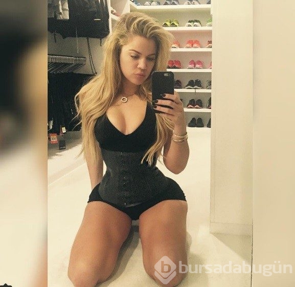 Kardashian GQ Deutschland'a poz verdi