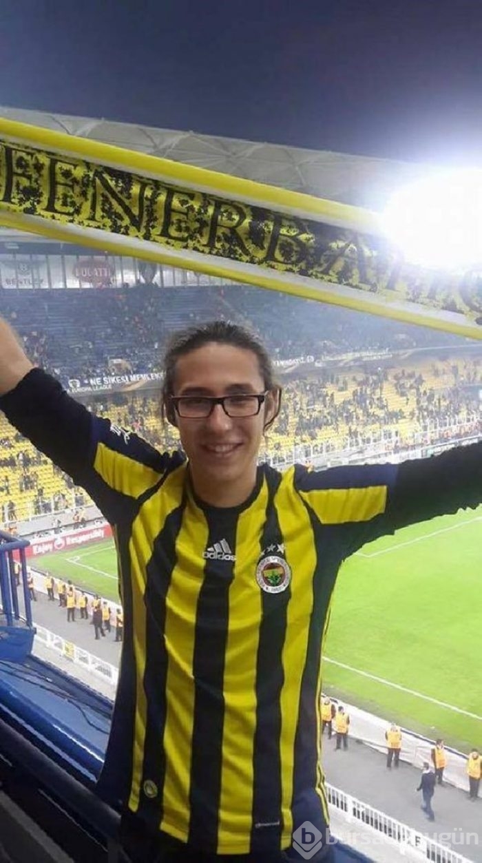 Türkiye şehitlerine ağlıyor...