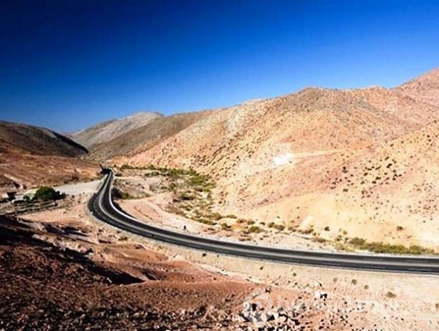 Dünyanın dört bir yanından ilginç yollar