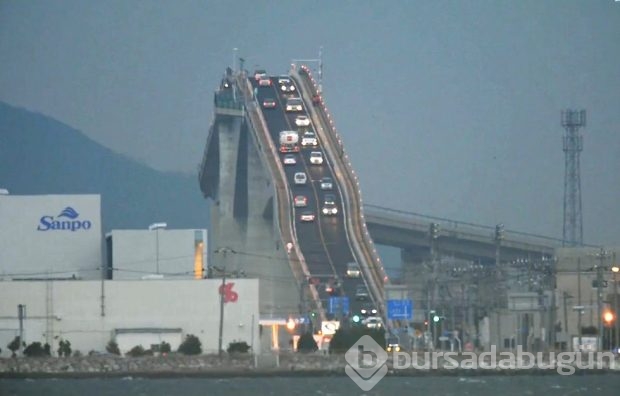 Dünyanın dört bir yanından ilginç yollar