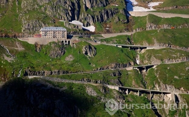 Dünyanın dört bir yanından ilginç yollar