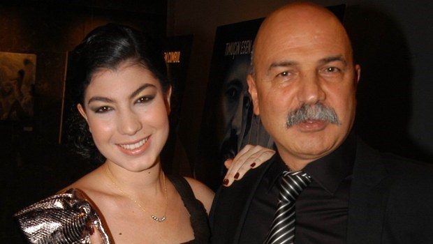 Annesiyle sette neler yaşıyor?
