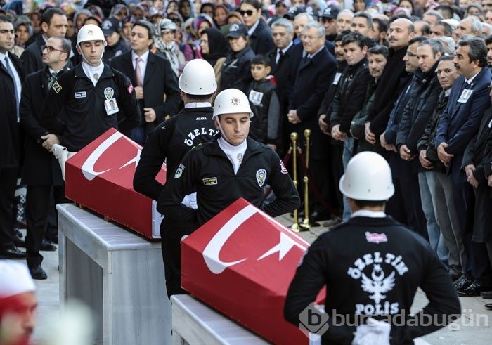 Türkiye şehitlerini uğurluyor! 
