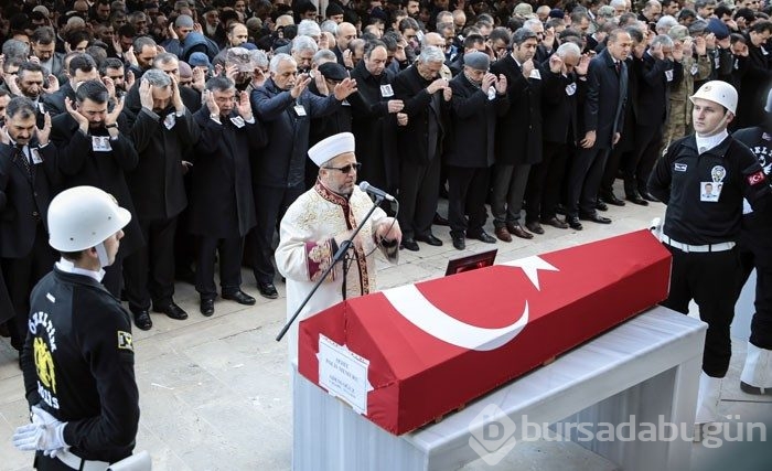 Türkiye şehitlerini uğurluyor! 