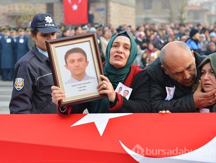 Türkiye şehitlerini uğurluyor! 