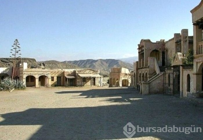 Terk edilmiş film setleri