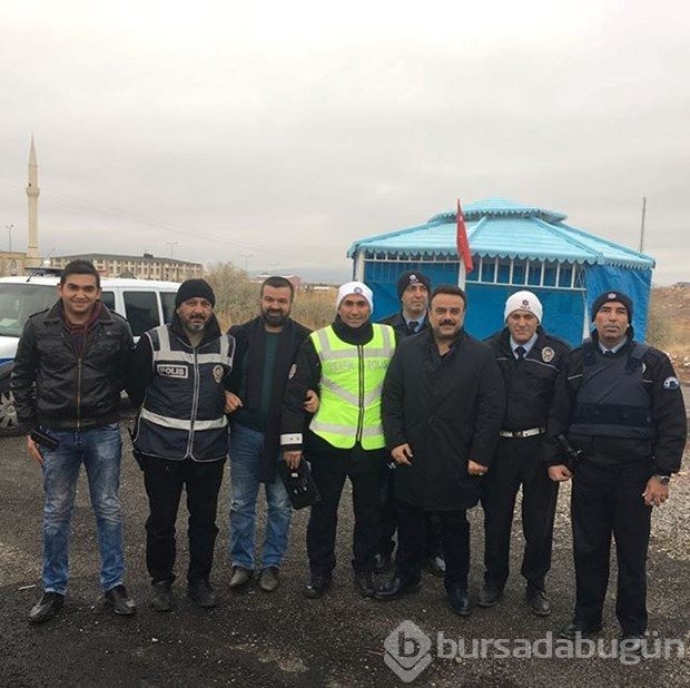Sanatçılar nöbette #polisiminyanındayım