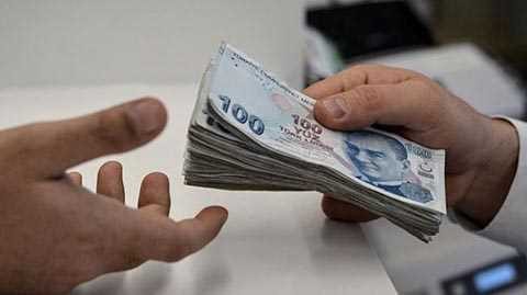Üniversiteli gence aylık 1.300 TL ile iş