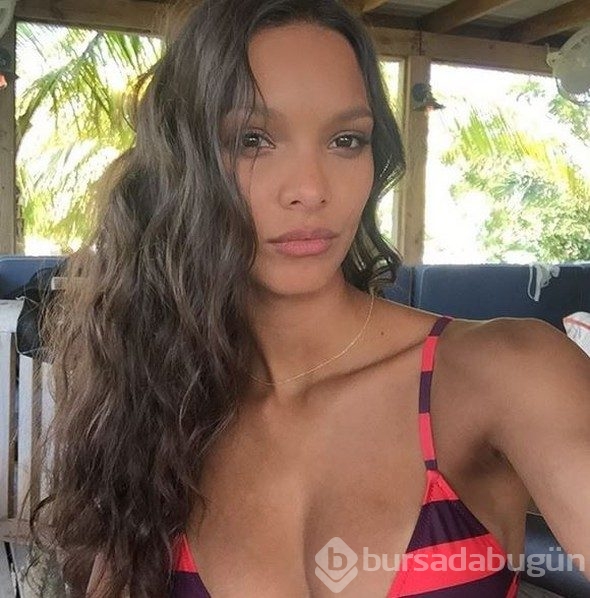 Van der Wiel kadroya giremiyor ama yenge dünya karmasında