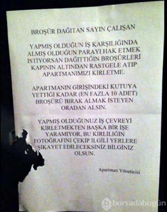 Apartmana asılan komik yazılar