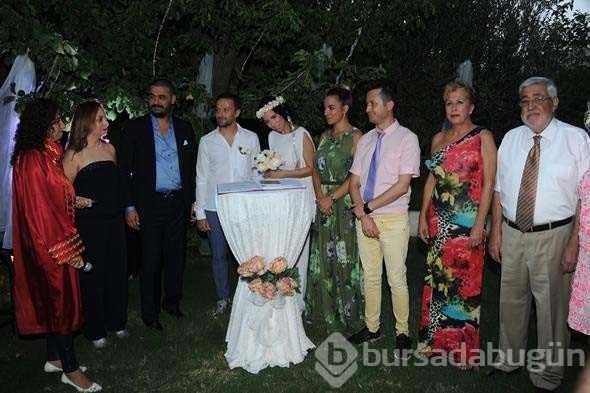 Tuğba Özerk: Eşimden şiddet gördüm
