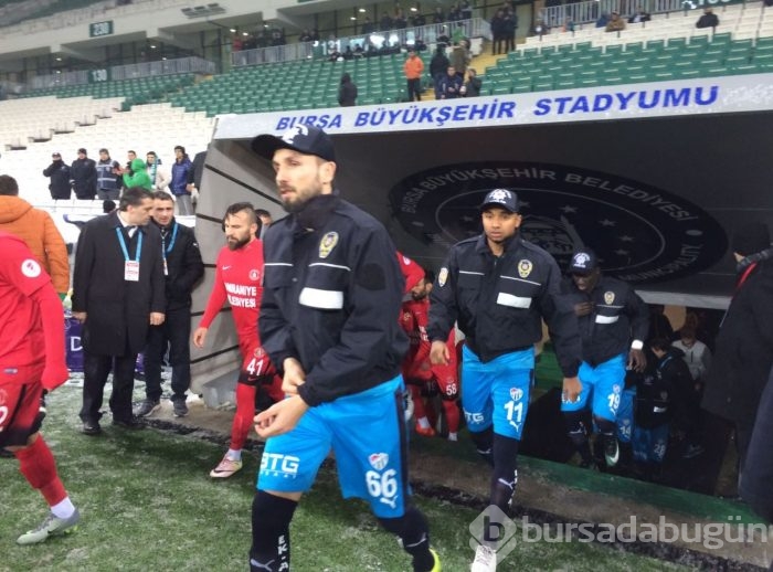 Bursaspor maça çevik kuvvet montlarıyla çıktı