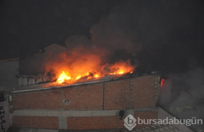 Bursa'da İnegöl mobilya sanayinde büyük yangın 