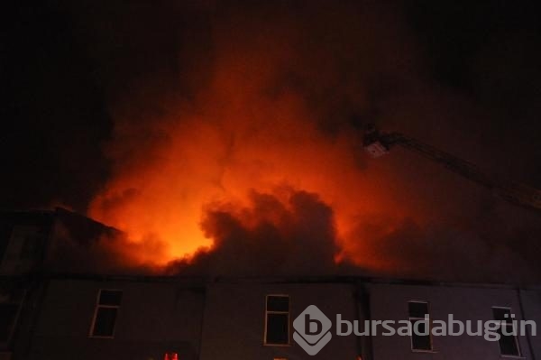 Bursa'da İnegöl mobilya sanayinde büyük yangın 