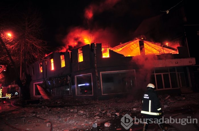 Bursa'da İnegöl mobilya sanayinde büyük yangın 